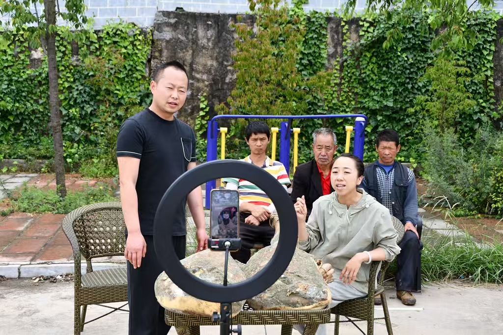孔维胜张秋虹